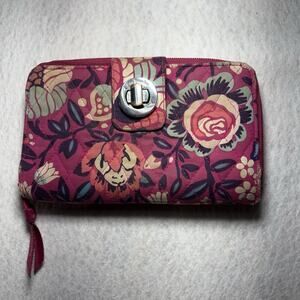Vera Bradley Quilted Floral Zip Wallet Pink Turnlock ID Holder